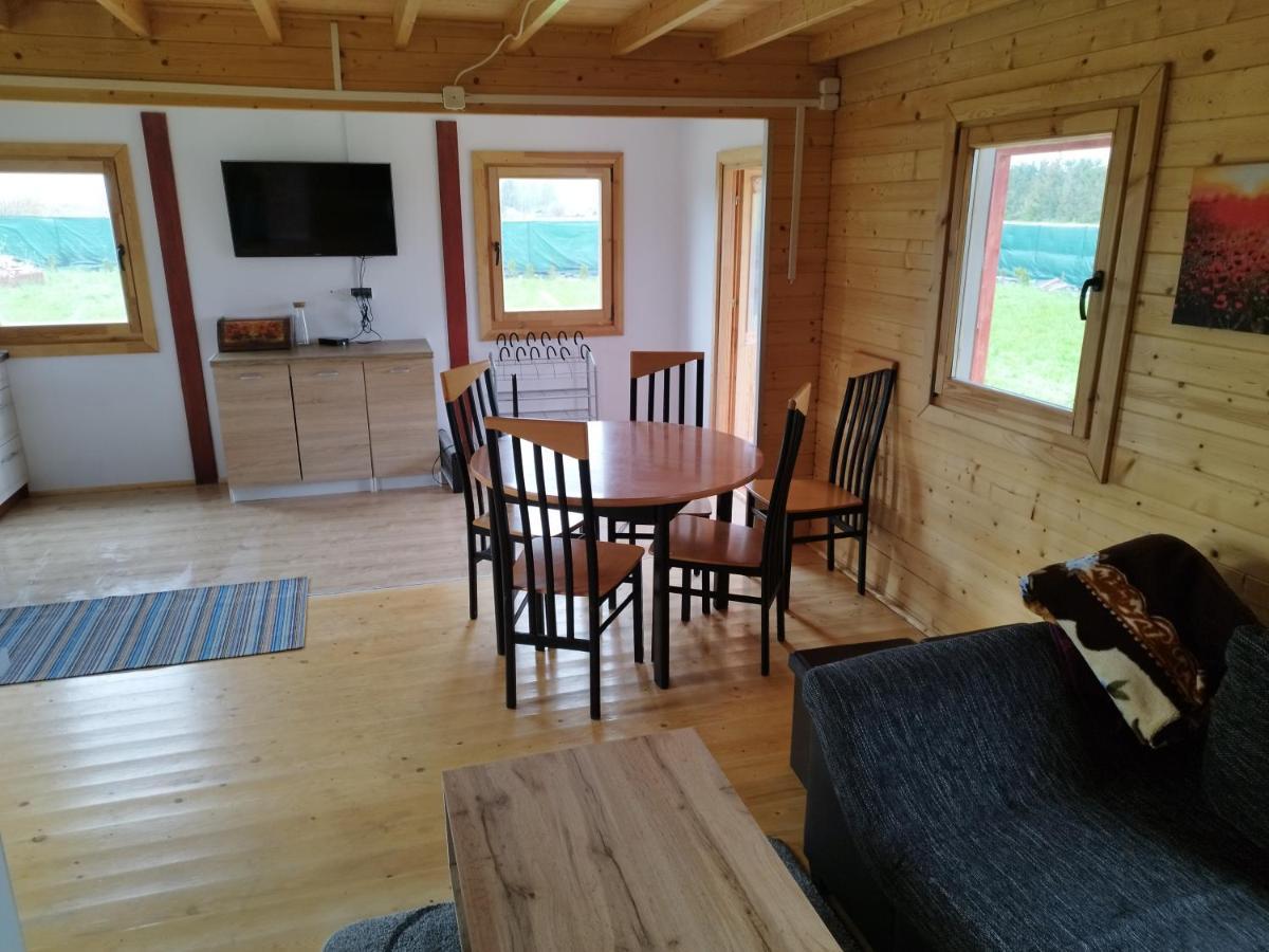 Domek Caloroczny Zastan Экстерьер фото